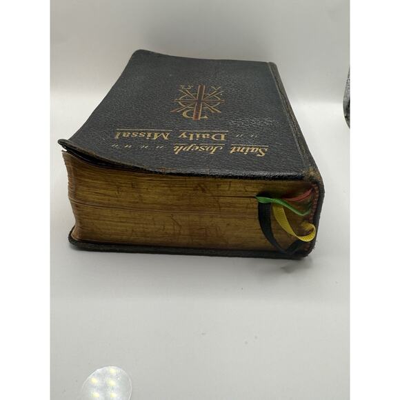 Saint Joseph Sunday Missal 1953 JHS Confraternity Issue Genuine Leather - Picture 5 of 6